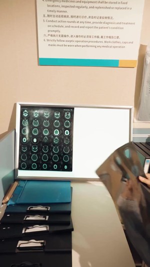 霍總的黃昏戀：三鞭打逆子，絕經寵妻